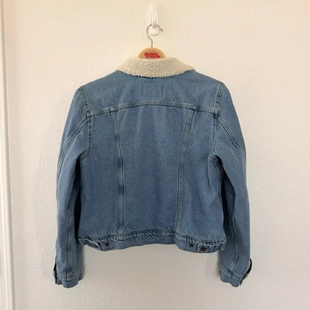 Levis levi sherpa